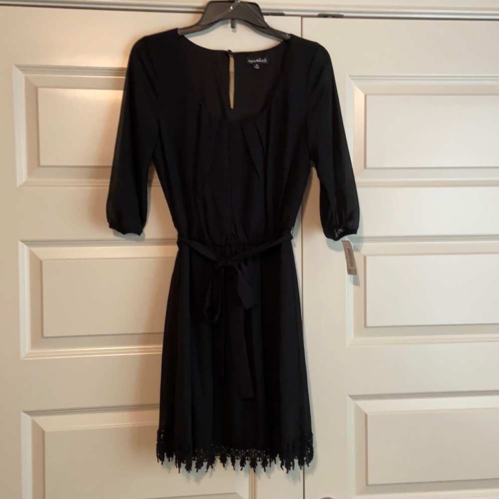 Juniors dress NWT, cute hem design